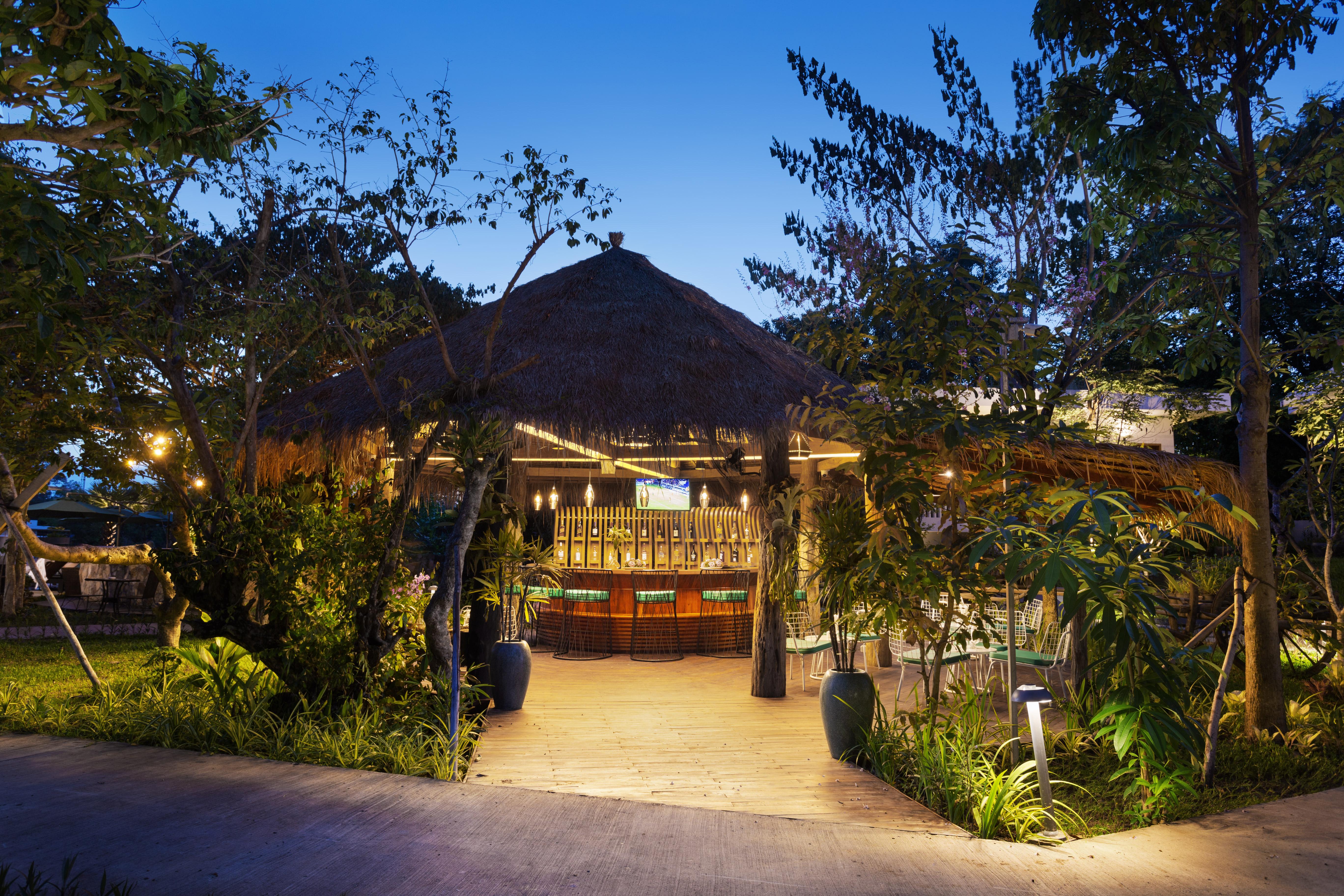 Hillocks Hotel & Spa Сием Реап Екстериор снимка